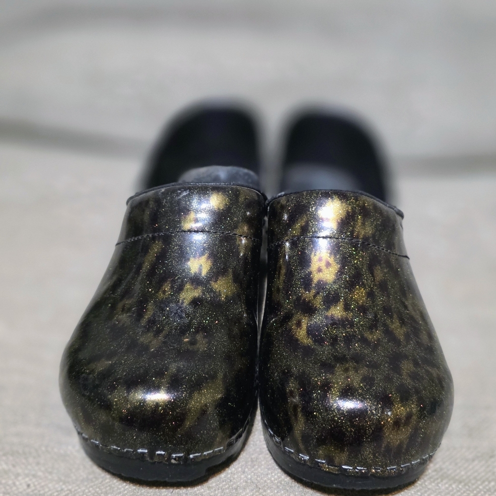 Dansko Sanita Black Rubber Sole Clogs Pro XP Size 40